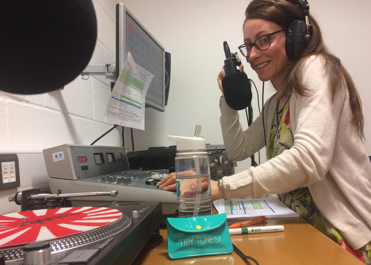 HappyUpbeat's tweet photo. #delaceysdawningdesire #iknowittrack #TTLK #tiptoplidkaraoke #happyupbeat @HappyUpbeat @sinefm Happy Uobeat Thursdays at 1pm on https://t.co/o7y0ay2O1V https://t.co/yBLrIusmGt