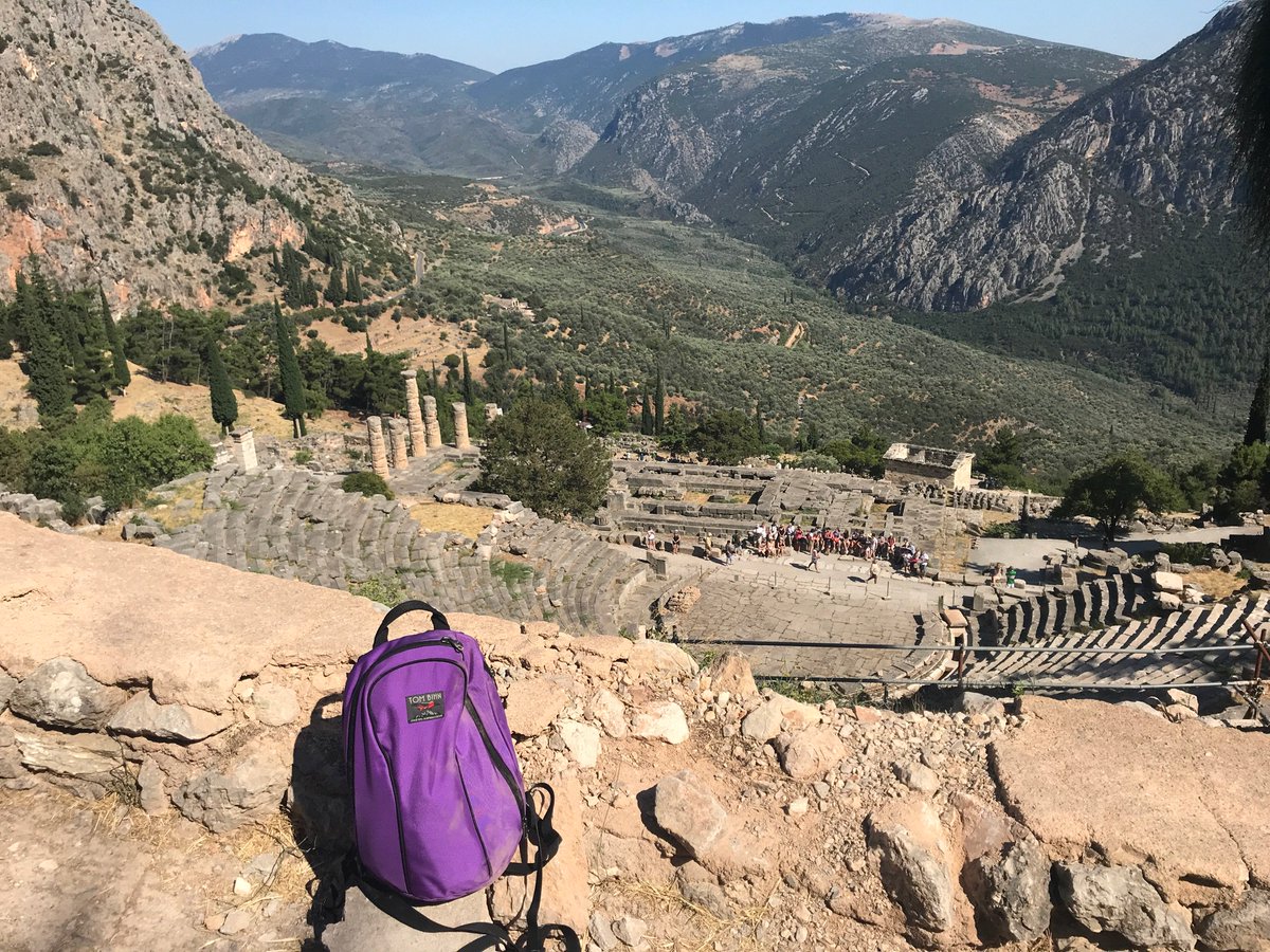 harayablu's tweet photo. Alpha Luminary visiting the Oracle at Delphi (Delphi, Greece) .@tombihn https://t.co/SU2f5aULFv