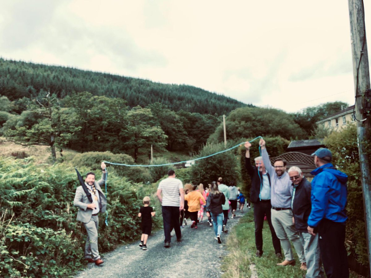 CPJElmore's tweet photo. Huge congratulations to all of the competitors in today's annual #Evanstown fun run.
ππββοΈ Many thanks to #GilfachGoch Community Council for organising this brilliant event again this year - it somehow gets better and better every year! https://t.co/zpdw7OPgJe