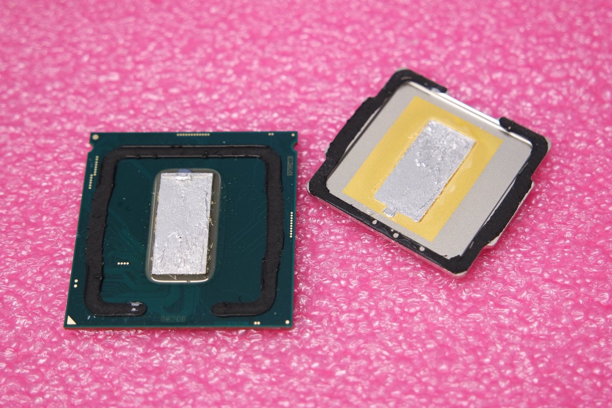 felix_cirrus7's tweet photo. What a pleasant surprise! Just delidded a 35W TDP i7-9700T. I hoped from the shape of the IHS that I was right and I wasn't disappointed. @intel is soldering the IHS starting from the i7-9700T. This is good news for any @fanlesstech solution. https://t.co/QGTVNsAejX