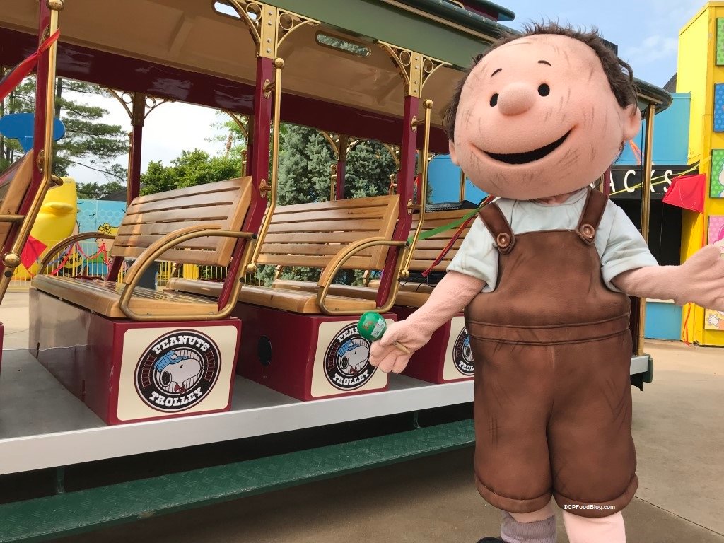 FUNFoodBlog's tweet image. Remember those bonus November weekends added to the @Carowinds calendar? The Peanuts Celebration is coming, which will be an amazing switch over between Haunt and Winterfest.

Details: cpfoodblog.com/2019-carowinds…