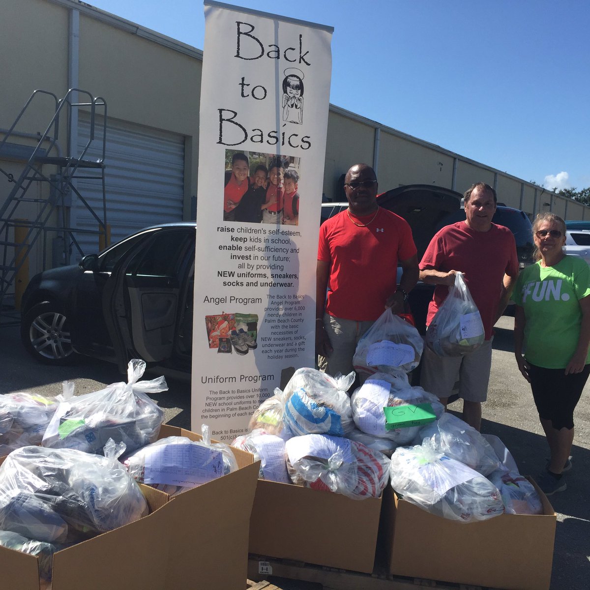 BackToBasicsIn1's tweet photo. That wraps up our #uniform program distribution! We are very proud to have been able to help impact children’s lives by providing new uniforms for them. We hope that they will be able to wear them with dignity and learn all that they can!
-
#givingback #makeadifference #dogood https://t.co/PoX9E8N2UM