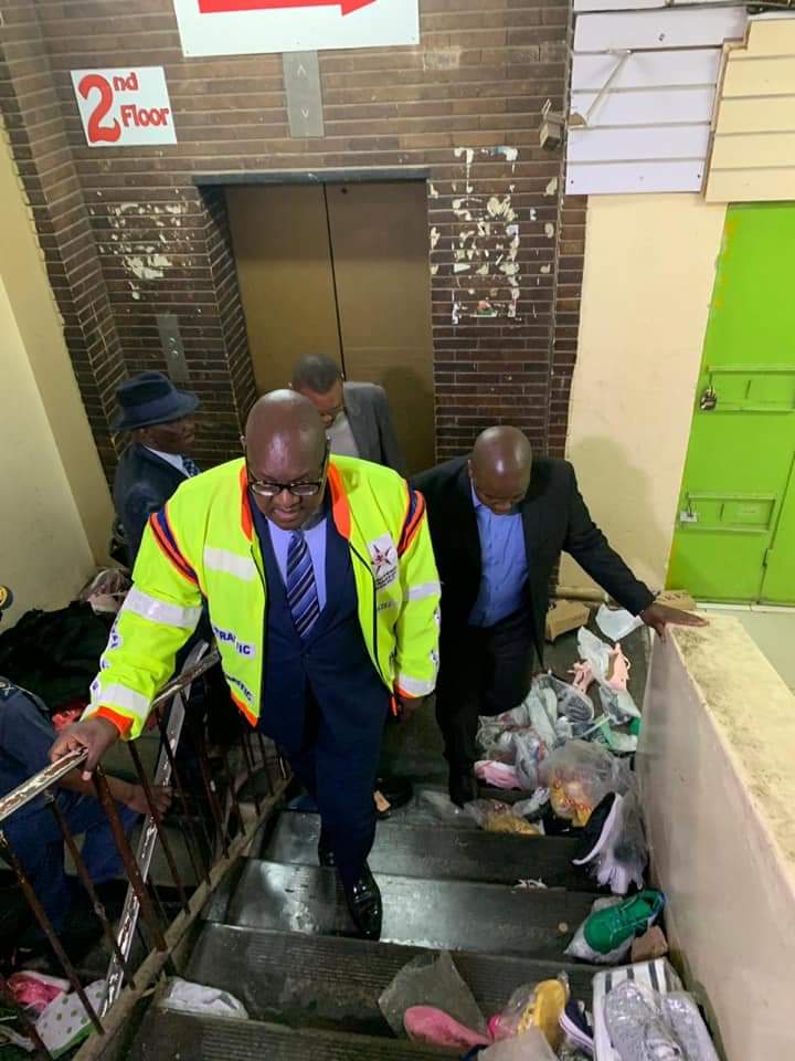 🇿🇦
The ANC during the election campaign promised to work together with the people of this province to build Gauteng into a province where the economy works for all. This means getting rid of illegal goods  #OkaeMolao #ANCGPAtWork
Image COURTESY :ANC Gauteng
