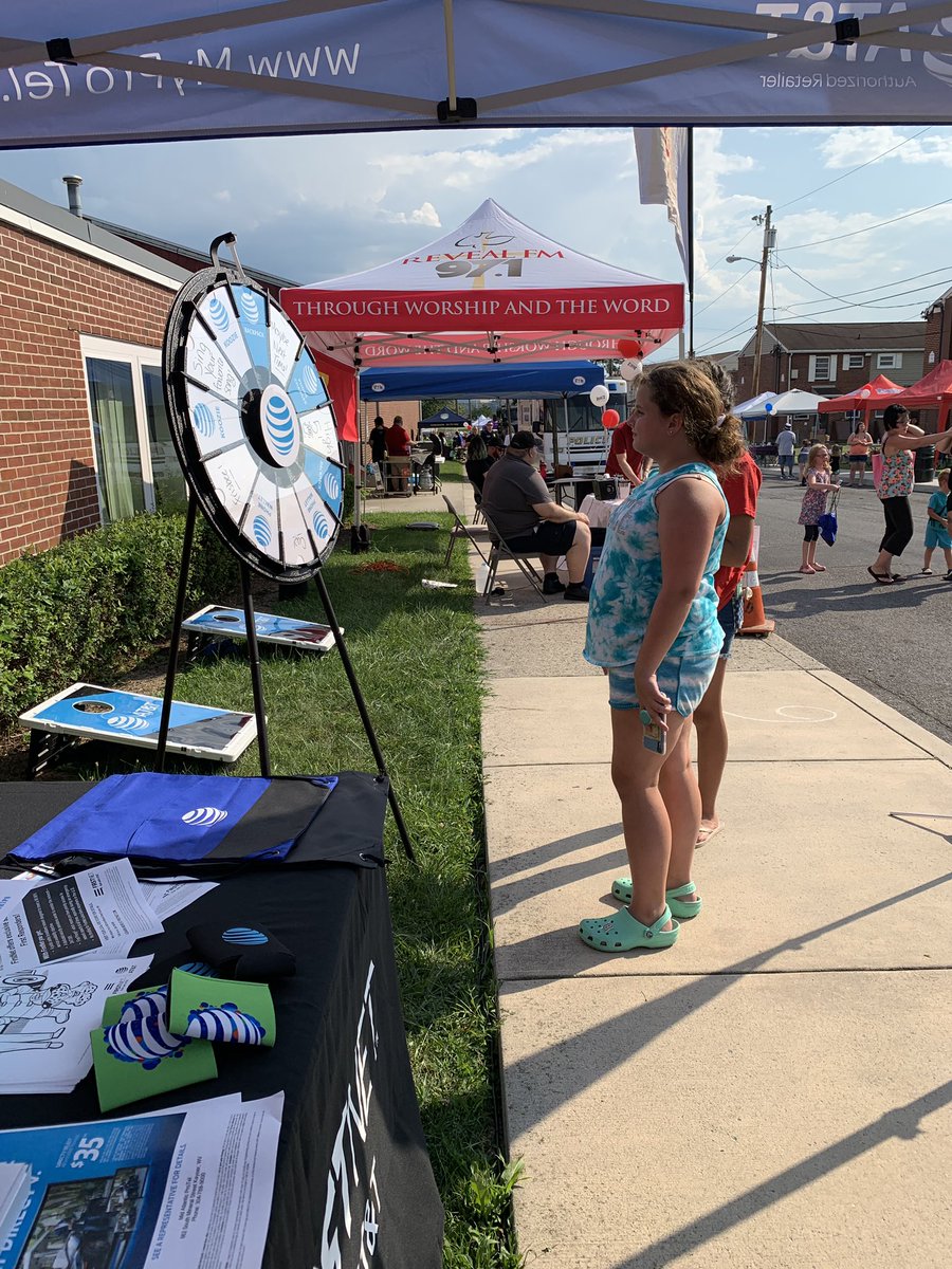 AtKeyser's tweet photo. We spent our last evening at Cumberland’s National Night Out! Played some cornhole and spun the prize wheel! We love to have fun in the sun with our community, and our First Responders. @aclinedinst @DViechnicki @MidAtlProTel #ProTelPride #NationalNightOut2019 https://t.co/U7QrKV3UzW