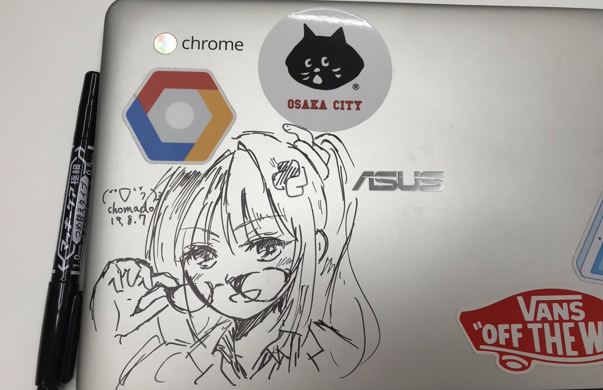 chomado's tweet image. Japan Azure User Group #jazug にて、
Chromebook に #ちょまどサイン 描かせて頂きました😍嬉しいです!
#pythonちゃん です。
本当にありがとうございます!