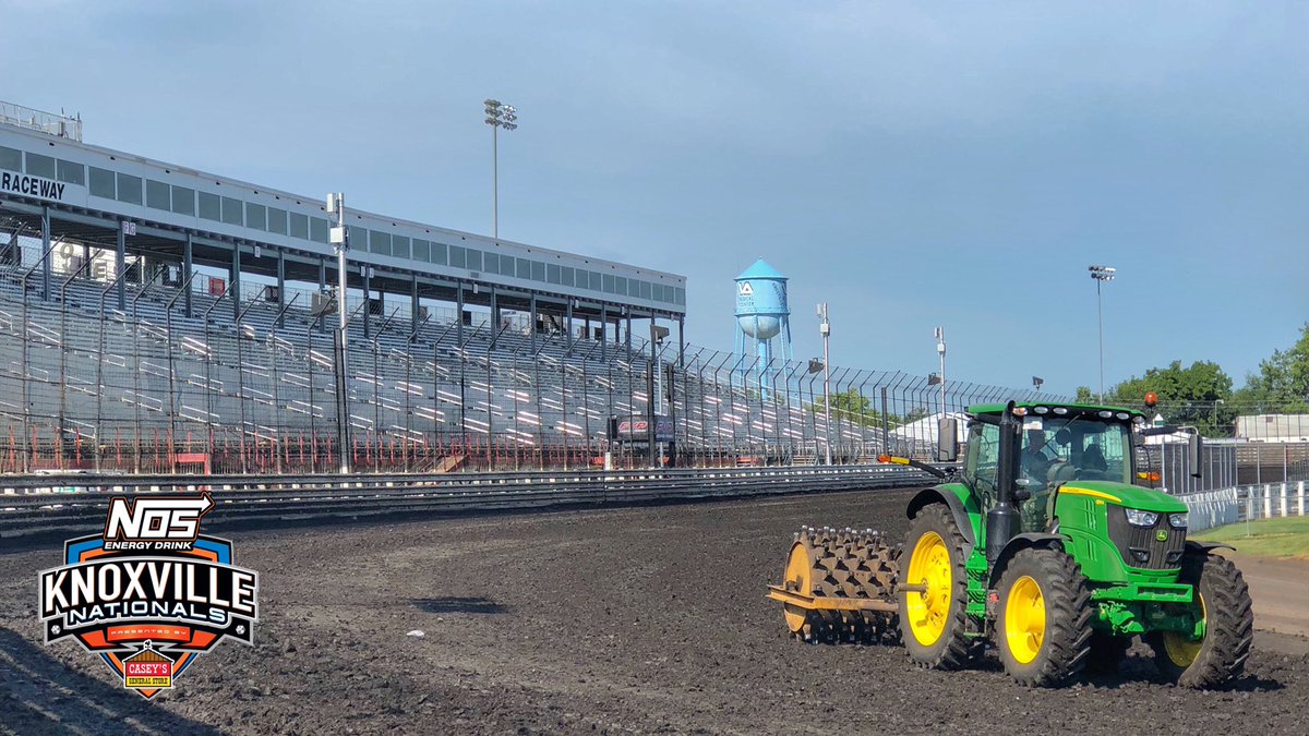 The <a href="/kvilltrackprep/">Knoxville Track Prep</a> boys will make more laps than anyone this week as they manicure the black zook clay. Thanks for all the hard work and long hours to Chris Dunkin and his team! #NOSvilleNationals