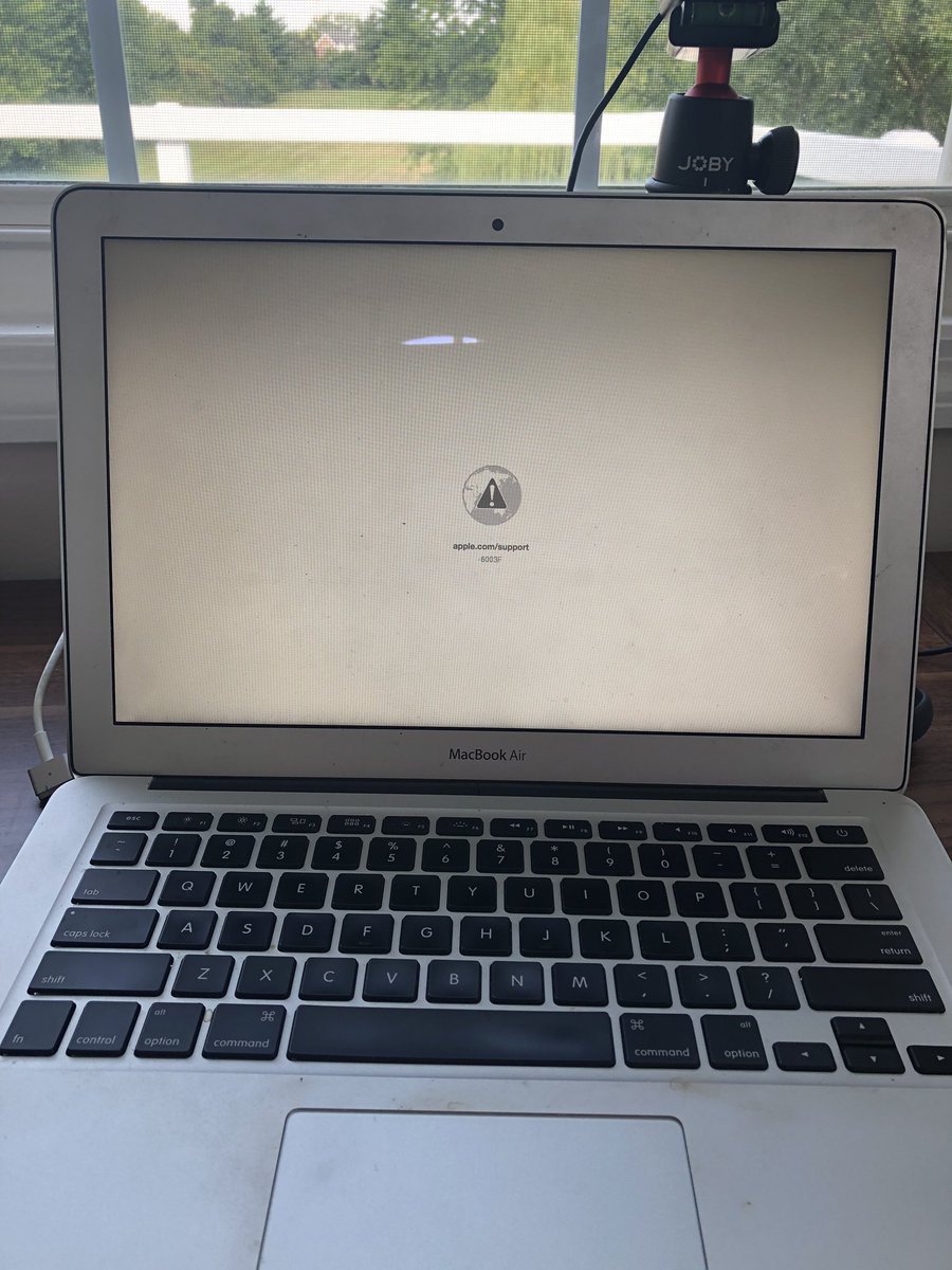 My computer decided today was a good day to take a vacation. Won’t even go into recovery mode. If only I were on vacation too. 🌴#summervacation #relaxationmode
