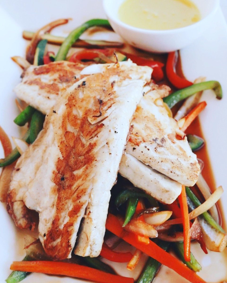 Saborear al máximo hasta el último bocado es lo que nos hace especiales 😋🐟
.
.
Savoring the most until the last bite is what makes us special 😋🐟
.
.
Das Beste bis zum letzten Bissen zu genießen, ist das Besondere an uns 😋🐟

#sunseabaribiza #wonderful_ibiza #beautiful_ibiza