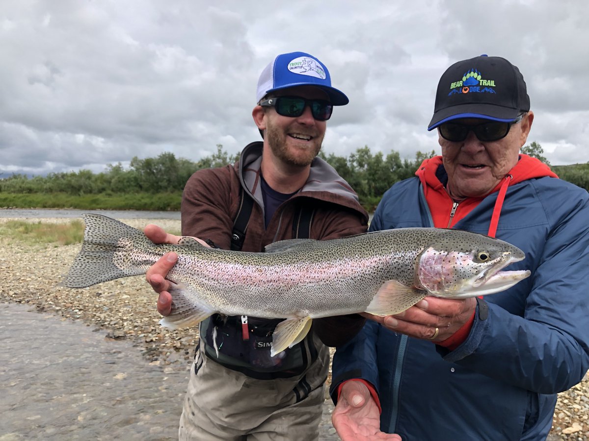 Small Stream Fishing at its FINEST!
#BearTrailLodgeAlaska, #thewildfilm, #nopebblemine, #flyfishing, #alaska, #travelalaska, #alaskanps, #yellowdogfish, #simmsfishing, #patagonia, #mrscotteddy, #bristolbay, #alaskaflyout, #alaskanps