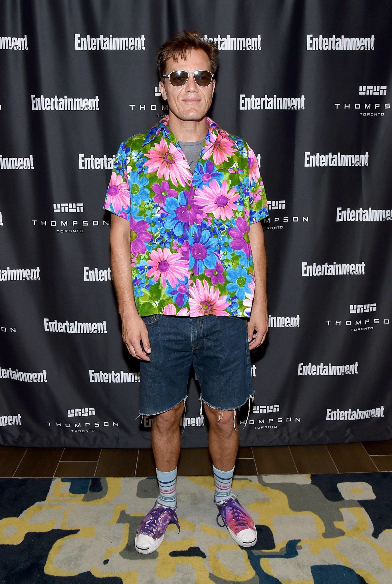 Happy birthday to Michael Shannon! 

Which of his outfits are you today? 