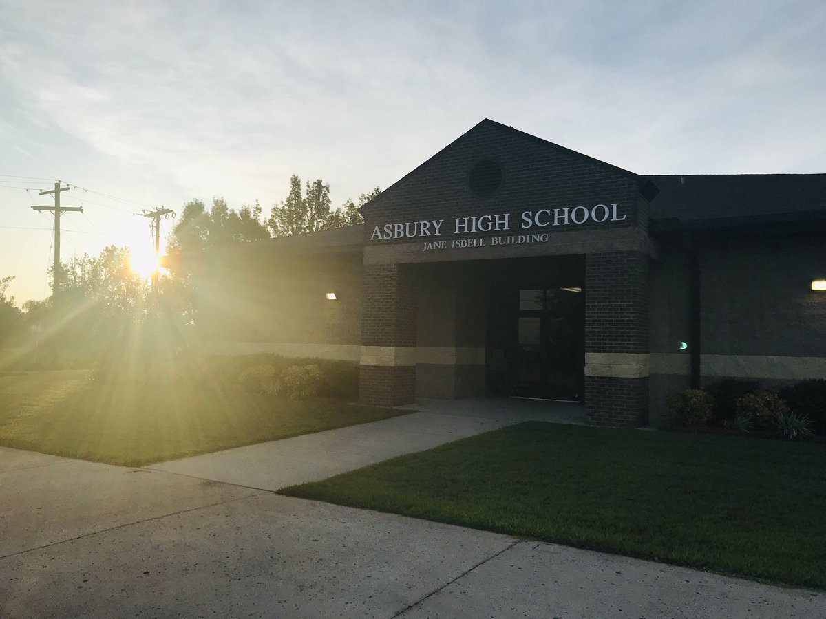 drclaywebber's tweet photo. Blessed to be serving today at Asbury High School in Marshall County, Alabama! #ramnation @AHS_Rams @marshall_school https://t.co/oBKAwD62tE