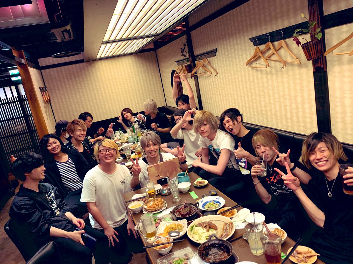 Overse_official's tweet photo. 取り急ぎですが
No limit over sense vol4

無事終了いたしました！！

本当に、本当にありがとうございました！！
ぶち上がってきます！！

#Overse https://t.co/hyd4g0Vett