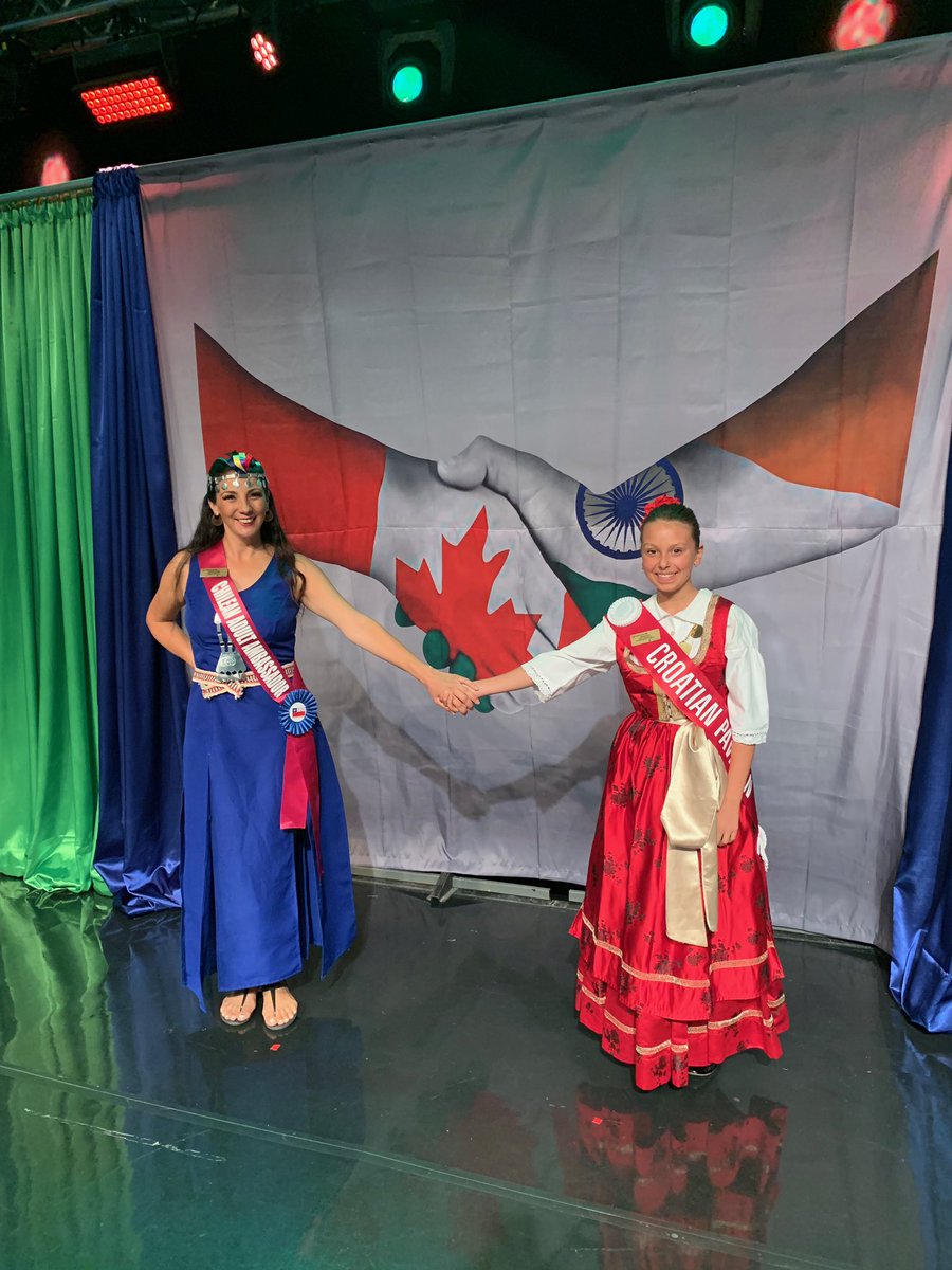 HrVwpg's tweet photo. Our ambassadors are visiting pavilions! Thank you to everyone who has hosted us! Don’t forget to come by our pavilion next week! Only a few more days🇭🇷🇭🇷 @Folklorama #folklorama50 #cropavilion https://t.co/1G1WFM86wI