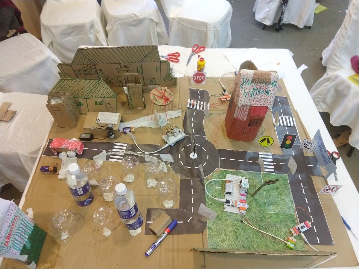 kate_kiama's tweet photo. Day Three of #WWASummit was everything awesome! When you fan a girl's flame of imagination, nothing can stop her from getting to her dreams!#AfricanWomenLead #Robotics 👏🏾👏🏾👏🏾👏🏾#AkiliDada #Smartcities https://t.co/606tpmLHD8