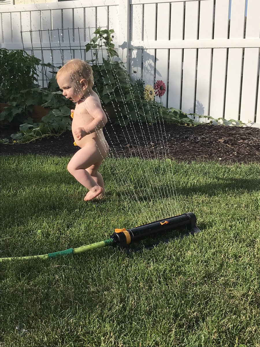 brostme20's tweet photo. #parksideABCchallenge #NisforNakedSprinklerFun https://t.co/RUyZs9kVbO