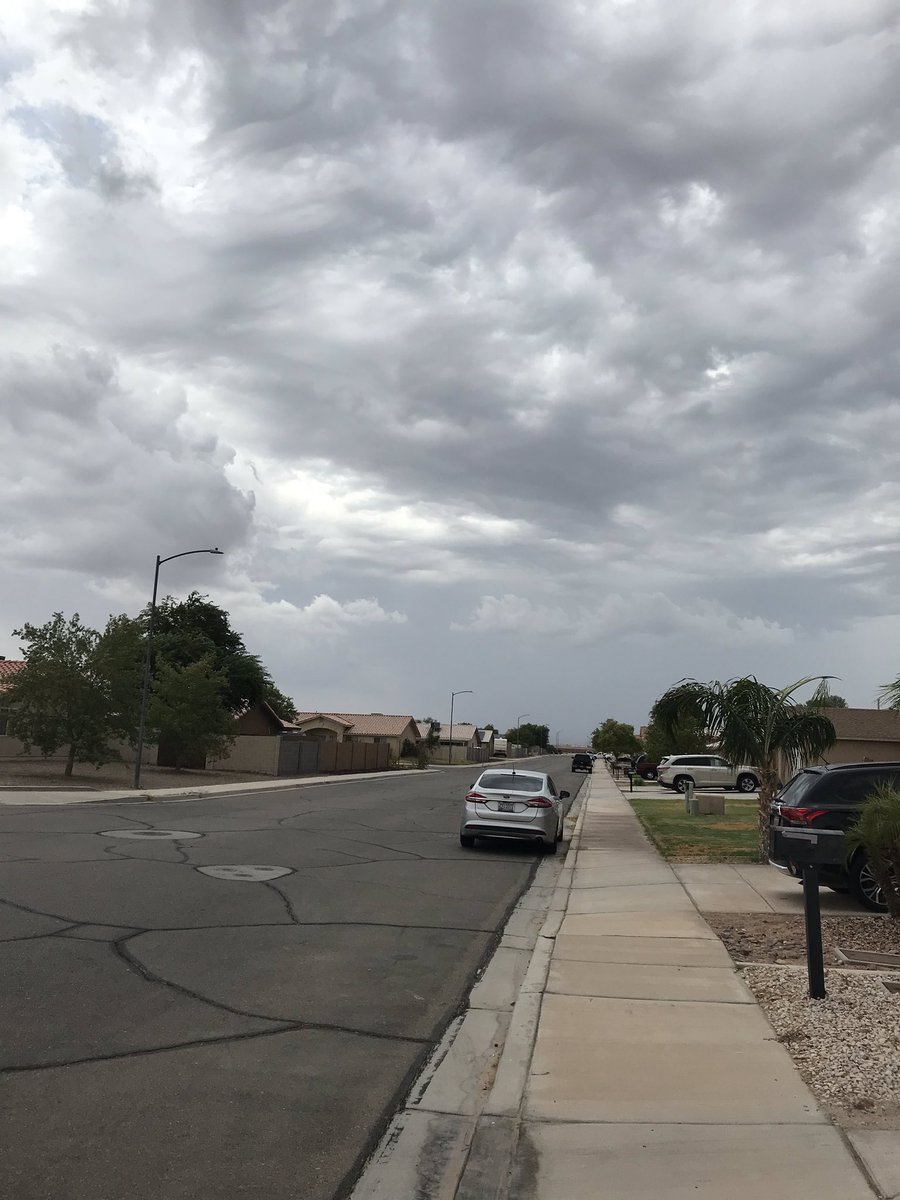 HH60pilot's tweet photo. Just came back from a run.  Cloudy and blustery.  Boomers building already.  Even though Yuma is more than 175 Miles inland, several times on the run there was the unmistakable smell of the ocean teasing me.  Mother Nature is a Badass! https://t.co/clUYXbYpEm