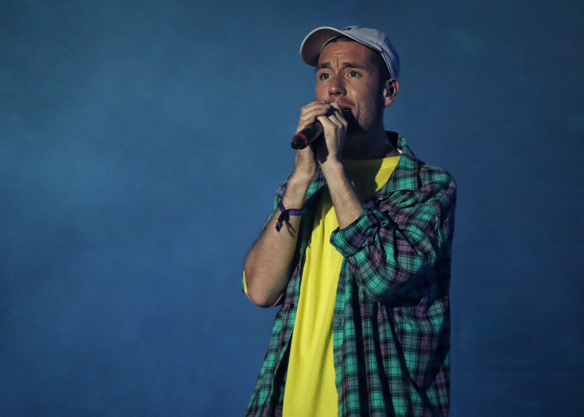 pandutzu's tweet image. Some photos from @bastilledan ‘s concert at @UntoldFestival ! Seventh time was a charm! #DoomDays #UntoldMagic