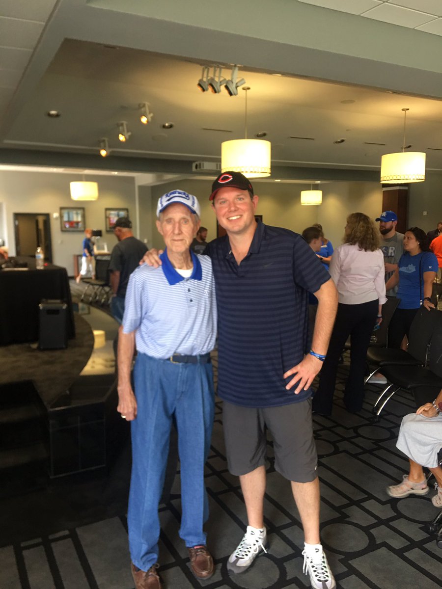 KySportsRadio's tweet image. Harold the caller came to the show today in Benton
