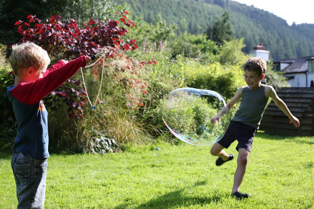 babipur's tweet photo. BUBBLES

Dr Zigs is underpinned by sound environmental and ethical and social values - from sourcing their materials, lift-sharing, fair pay, and 5% of their profits being donated to #BubblesNotBombs

https://t.co/RUKsnLnUqB

📷 @MummyHomestead

#lovebabipur
#drzigs https://t.co/mK9HMghnmV