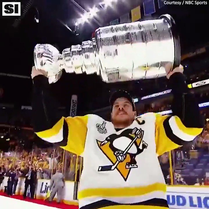 Happy 32nd birthday to superstar and 3x Stanley Cup champ, Sidney Crosby 