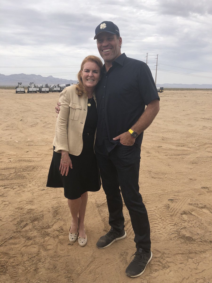 sarahMFergie15's tweet image. Delighted to be an ambassador for Pegasus Group Holdings. As a Philanthrepreneur from the heart. I hope to take these mobile solar units to Africa with @streetchilduk @TonyRobbins