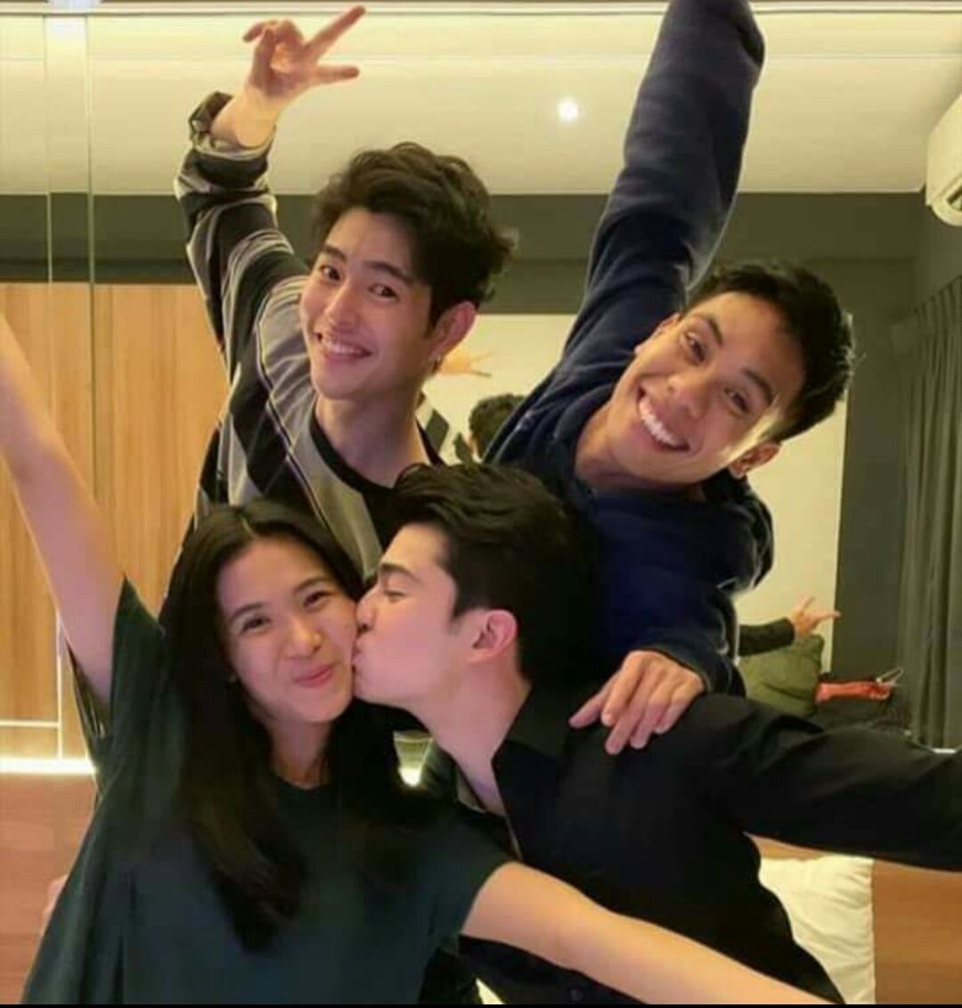 LouDre28's tweet photo. #LAYF 

Dore ano gawa mo haha 
We miss you guys
@itsdredesu @louyanong  @GucongYamyam @fumfumfum3 https://t.co/hUWSDDSSzt