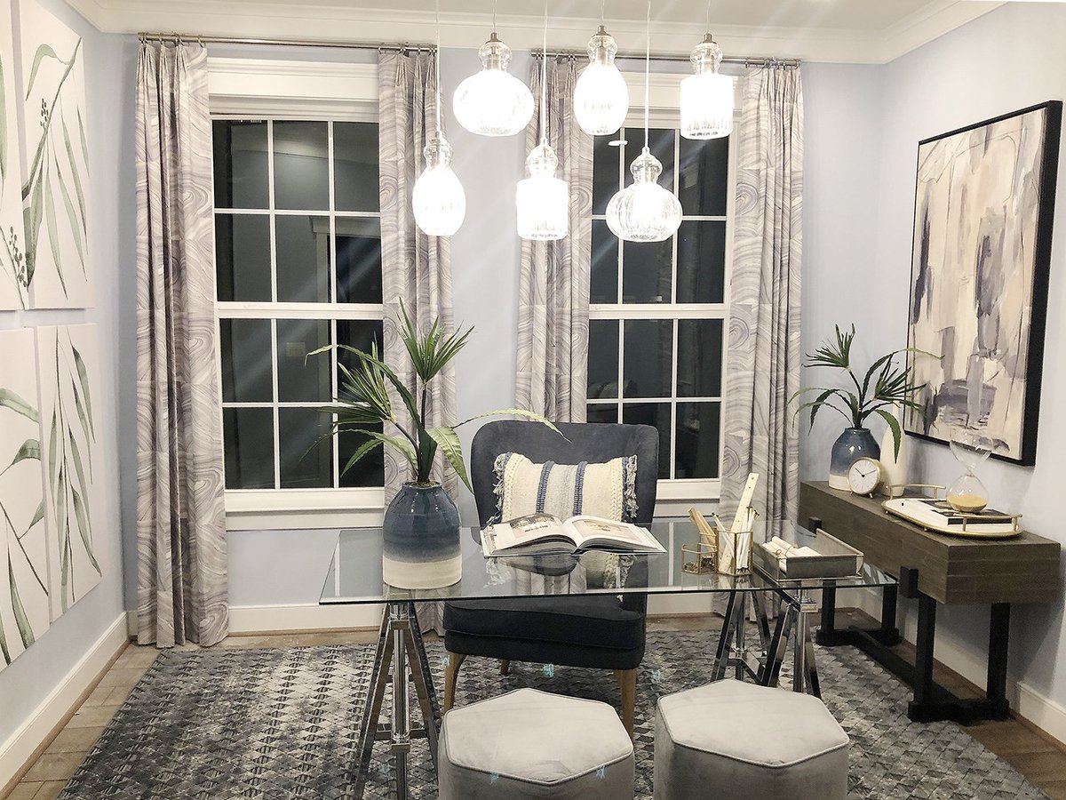 BuildersDesign1's tweet photo. #Vendsday
This stunning Riviera Chandelier by @KichlerLight brings just the right amount of warmth and sophisticated charm to the space. β€οΈ Travilah Station / Aurora / Brookfield Residential Properties
#buildersdesign #kichlerlighting #study #office
https://t.co/5Au3HDJIpm https://t.co/NyCXBU3O10