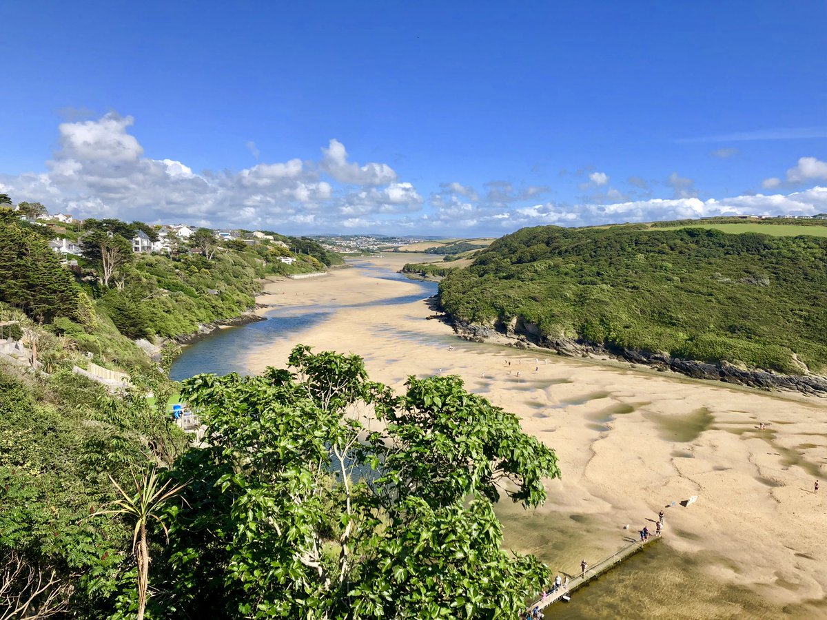 Hard to believe a storm’s a comin’ - the view down the #Gannel #Newquay #Cornwall