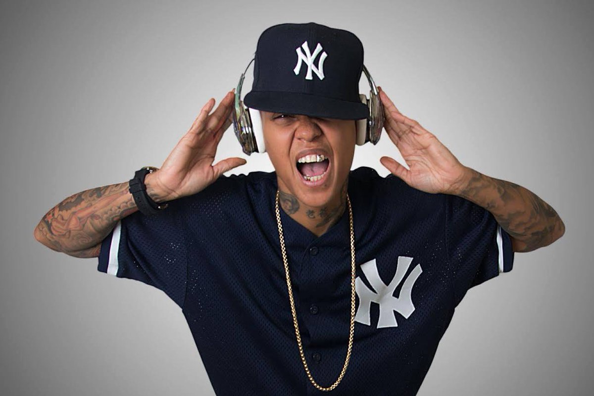 backlotbash's tweet photo. Dj Mary Mac headlines the Belmont Stage at Northalsted Market Days August 10th 🔥💯🔥
#backlotbash #marketdays #northalstedmarketdays #august10 #dj #dance #party #outdoorfestival #djkay #djs #chicago #djmarymac #headliner https://t.co/a58YaRjp0O