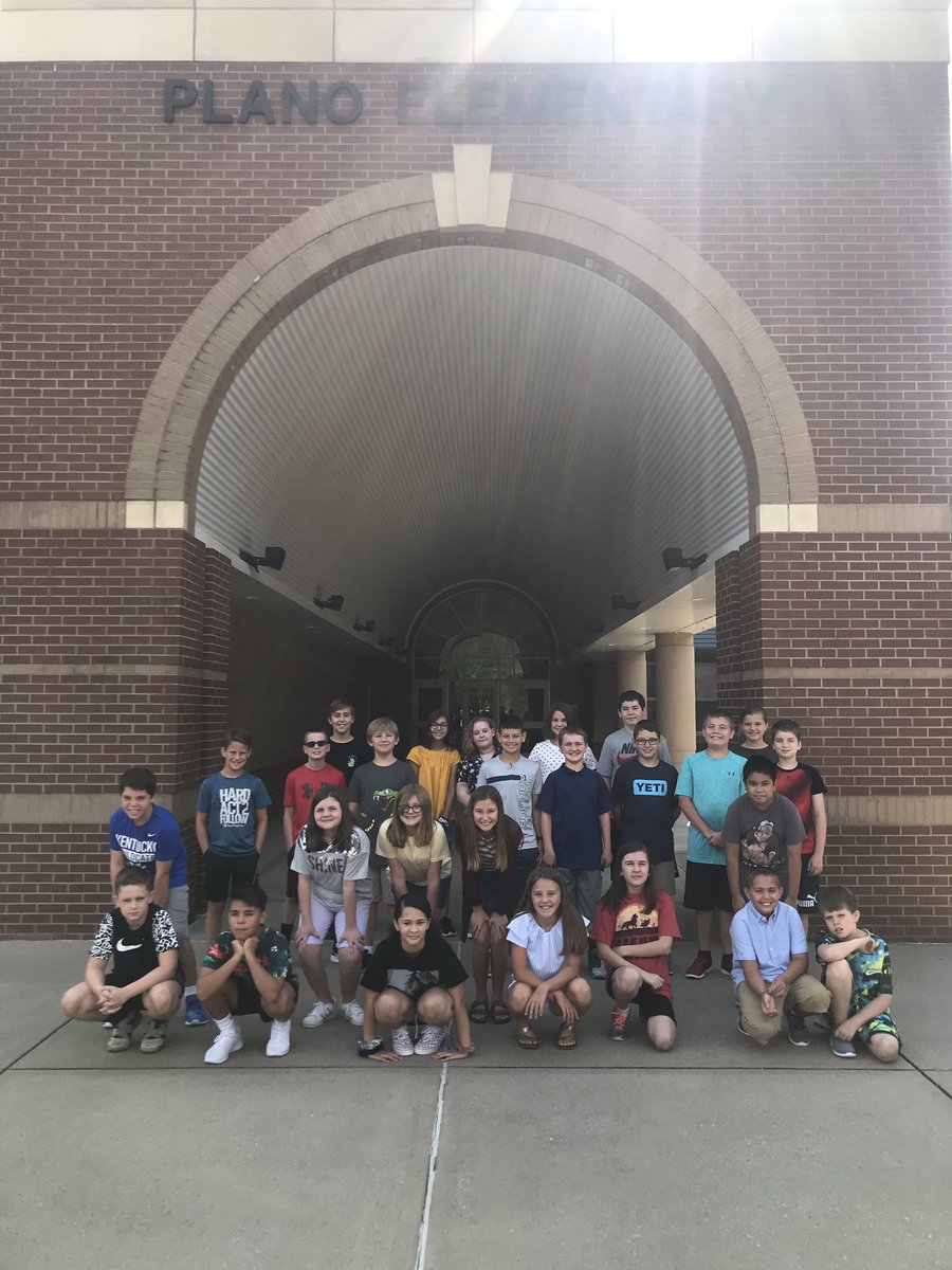 MsJones6th's tweet photo. We are having a great last first day of elementary school! @PlanoPanthers https://t.co/biqH8ZOgKr