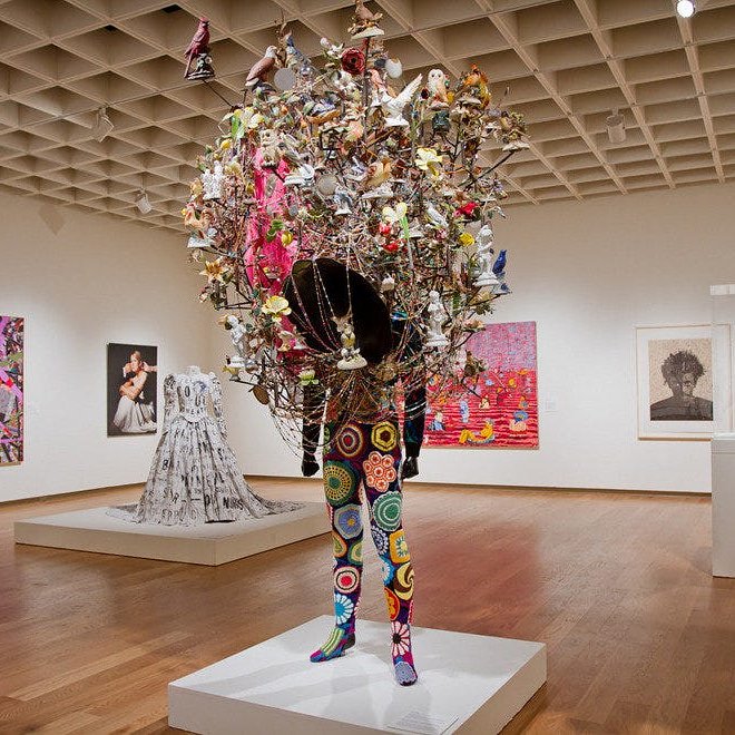 Nick Cave - y su exhibición Feat durante su paso por Orlando Museum of Art el año pasado.

#arte #esculturas #quehacerenorlando #museos #museosdearte #queverenorlando #exhibiciondearte #art #sculpture #cultura