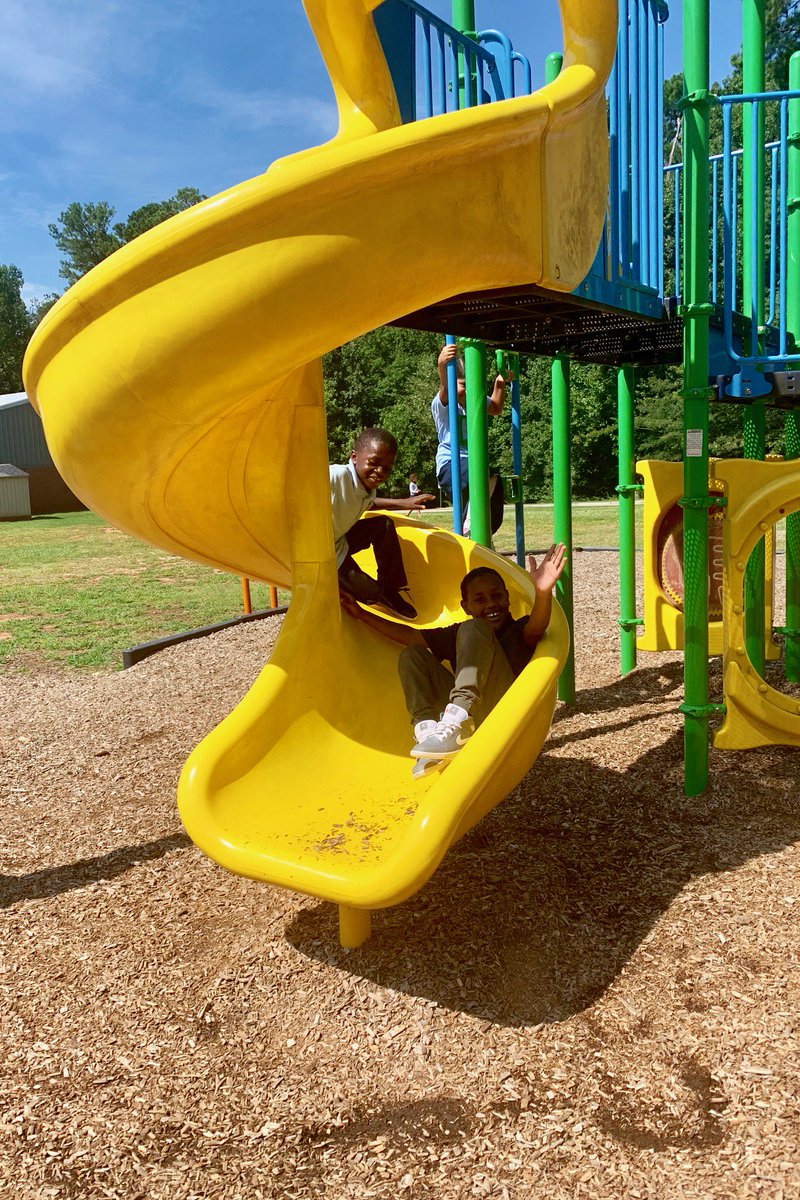 ICSgeorgia's tweet photo. Sliding back into the school year like...🙌🏾 #backtoschool #ICSStrong https://t.co/oI2mqMmqjS