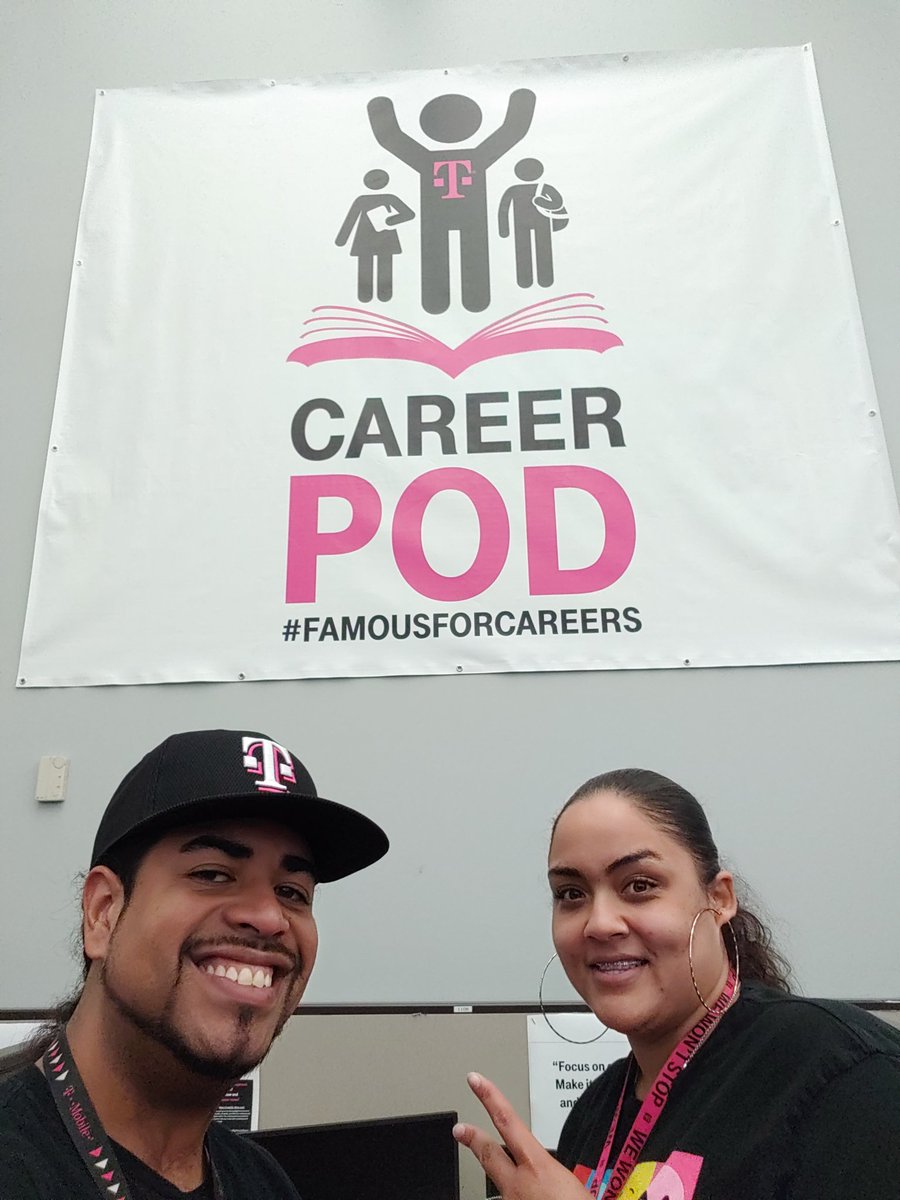 Back at it again for L&amp;D week in the CareerPod !! #CareerPod #FamousForCarrers #tmo #Tmobile #AT #AssoicateTrainer #Developement #Leader #ShadowOfALeader #Family #Belong  #BeYou #AreYouWithUs