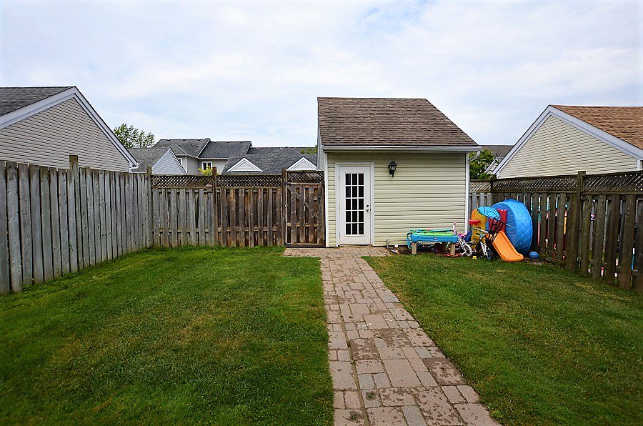 TaunyaMB's tweet photo. DON"T MISS OUT! 305 Dogwood St. Very well maintained 2 story home located in Montgomery Village. New kitchen. Finished basement. Fantastic street close to shopping,restaurants &amp; schools.$529,000 https://t.co/WnSme1TRh0 or 519-217-6747 #orangevevillerealestate #orangeville https://t.co/IaJh4TdBBF
