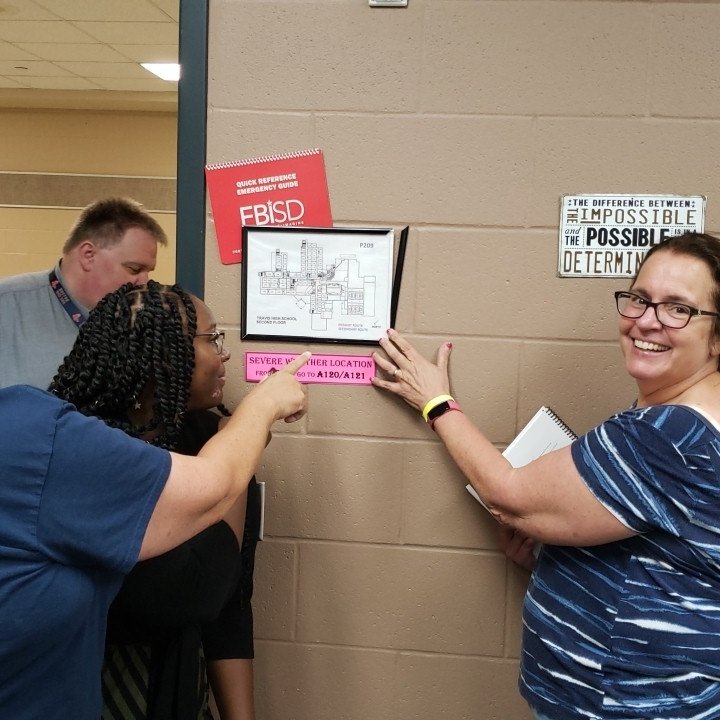 Escaping... <a href="/THS_Tigers/">Travis High School</a> #THSGoosechase