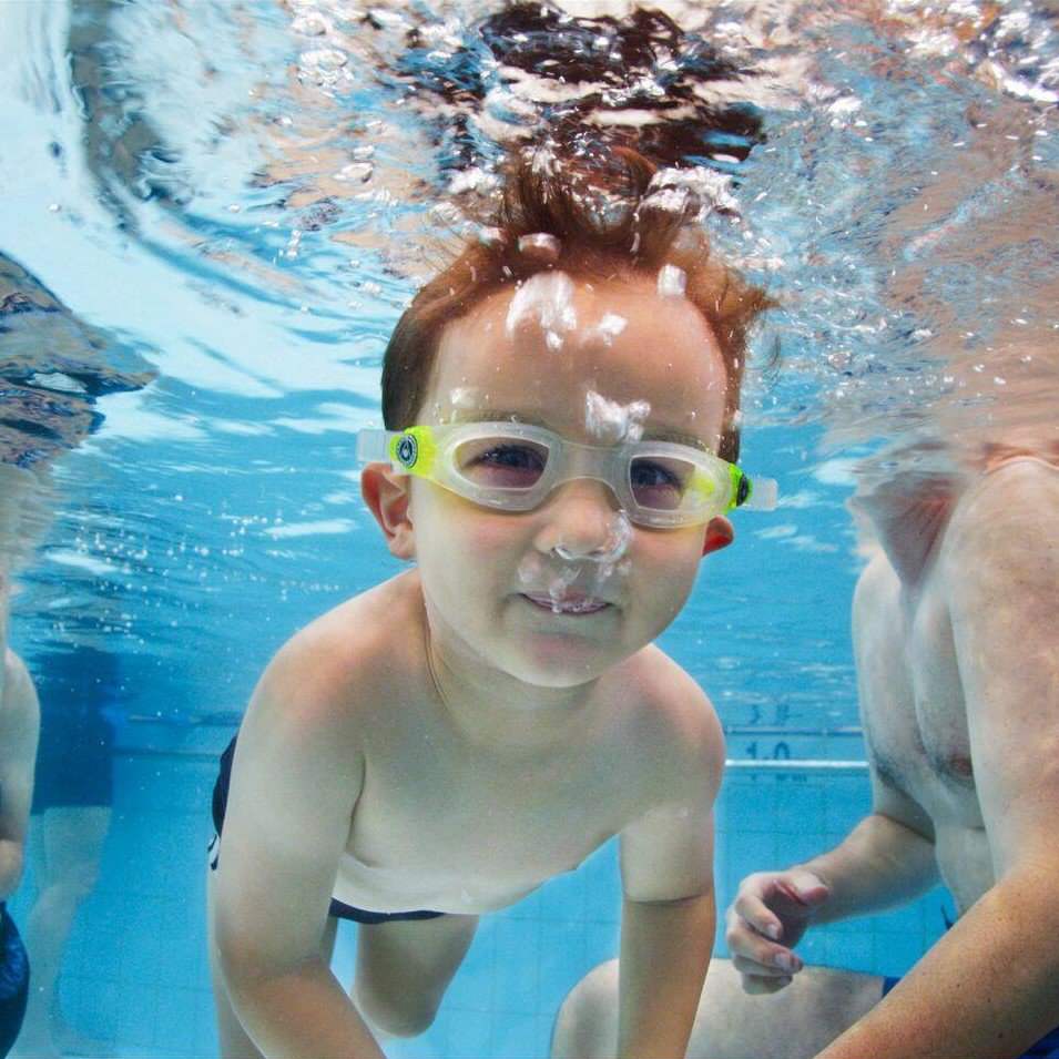 Having a whale of a time with Duck and Dive Swimming! Enrol now for Term 4. 🏊‍♀🏊‍♀

👉 Link in bio. ow.ly/5cGE50vqzXy

 #KidsActivities #KidsSwimmingLessons #LearnToSwim #SwimmingLessons #SwimmingSafety #Sydney