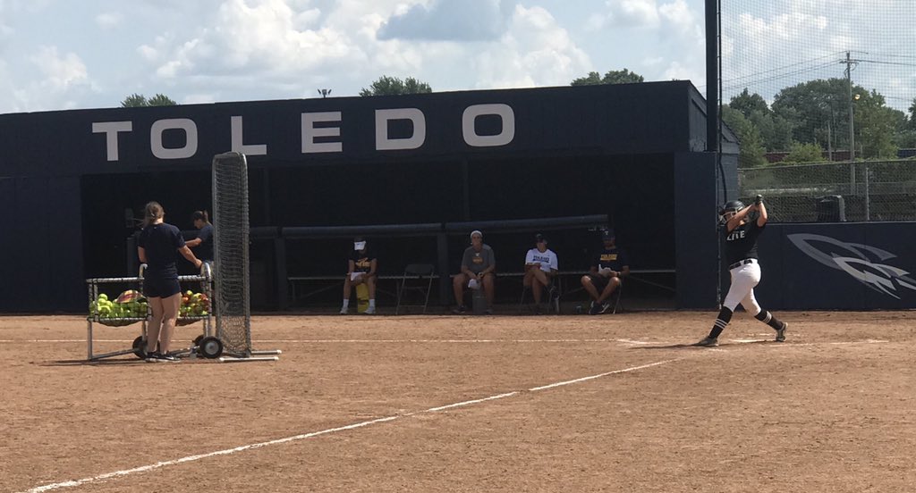 2aubrey2's tweet photo. Thank you to @ToledoSoftball for hosting an outstanding camp today! I learned a lot and had a ton of fun! @Paige_McMenemy https://t.co/ymnWeDYfgN