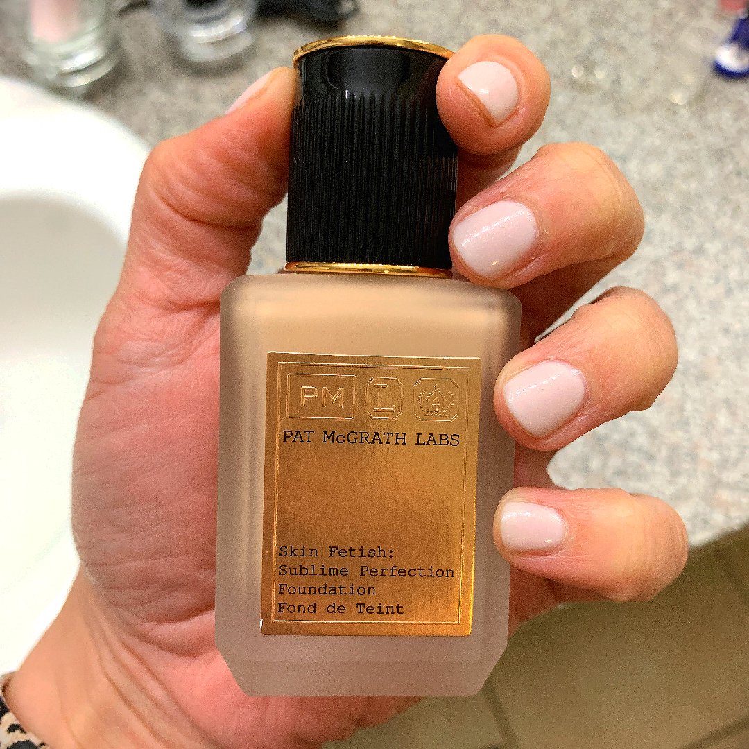 brittanylandd's tweet photo. I love getting amazing products in the mail to try and review. โค๏ธ Thanknyou so much. Great product!! @Influenster @patmcgrathreal #SublimeSkin #complimentary https://t.co/ttmVr4zI3K