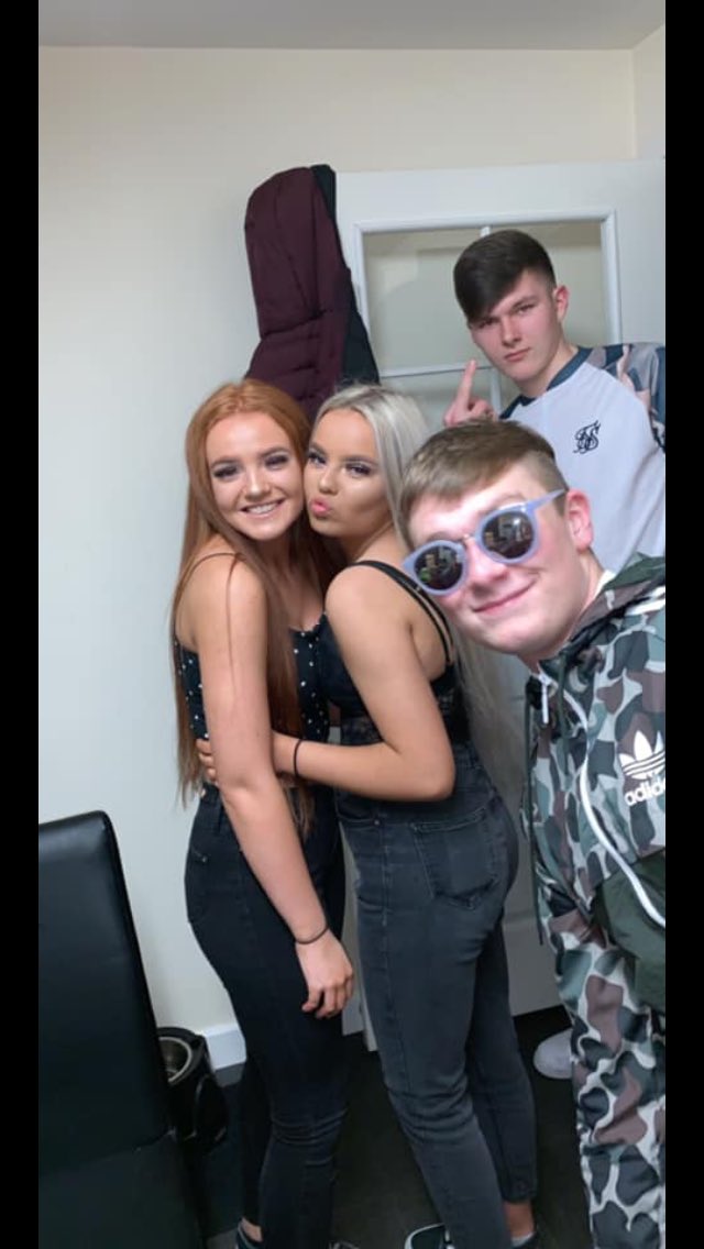 cody14x's tweet photo. happy birthday @emz_xoxox_ hope u hav the best day xx https://t.co/l8nqTNPst3