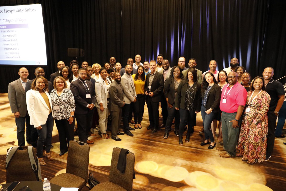 Amazing group of Sales professionals and leaders representing AT&amp;T at the 23rd Annual Nationals Sales Network conference here in Atlanta, GA.  #NSN2k19 #LifeAtATT #TuggleNation <a href="/NSNHQ/">NationalSalesNetwork</a>