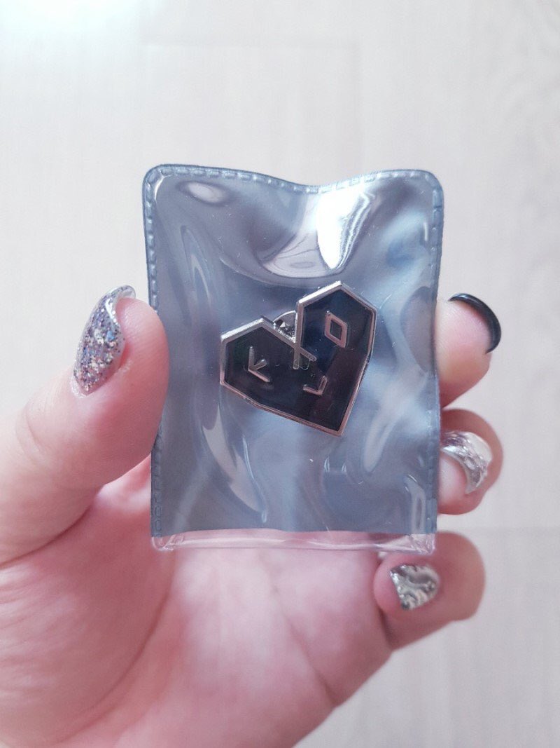 BlossomGOs's tweet photo. [CAN/WW • pls rt💕] #BlossomGOs EXO-L ACE KIT ITEM GO @weareoneEXO 
🌸 Price: varies
🌸 Pick-ups available in Toronto🇨🇦
🌸 Deadline: when all spots filled 
#EXO #ACE #ACEKIT 
Form: https://t.co/NWDUaBdT2z https://t.co/Aq1b1yK07h
