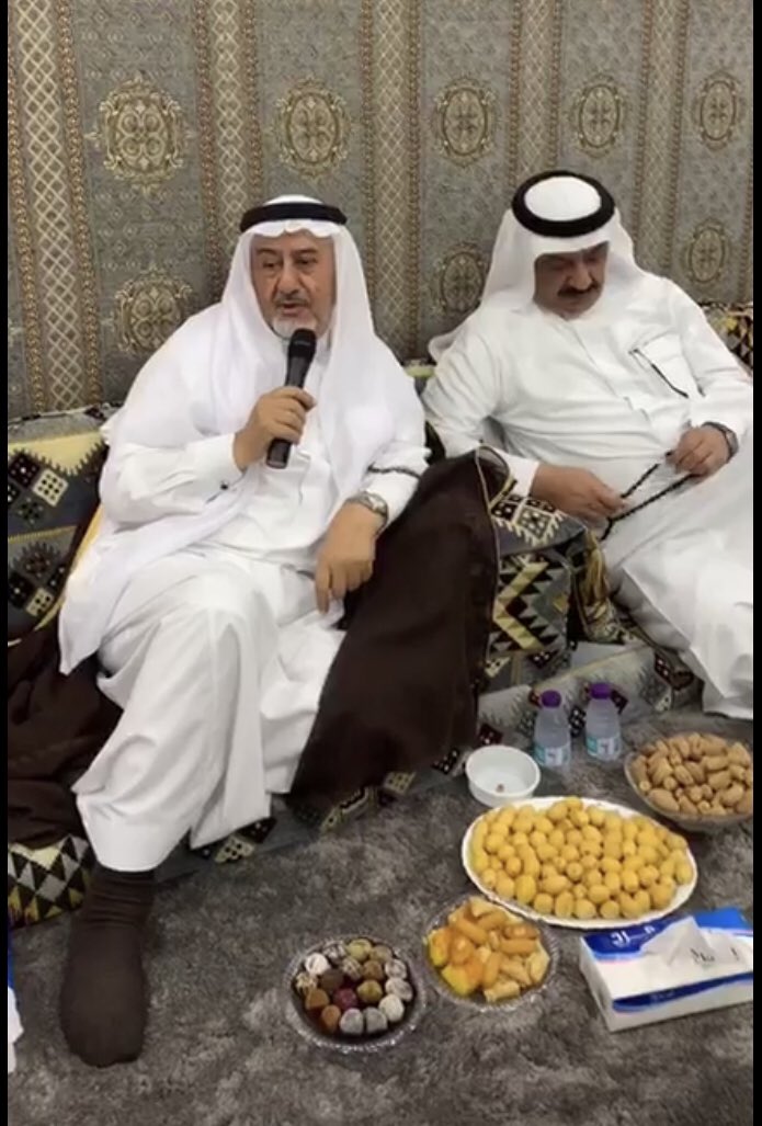 Jtbkbeer's tweet photo. ضمن برنامج #الديوانية استضافة #لجنةالتنمية_الاجتماعية_الأهلية_ببني_كبير 
الشيخ عثمان بن سويعد 
في لقائها الأول حيث ناقش الجميع أدوار اللجنة وبرامجها والتحديات التي تواجهها وكيفة التغلب عليها .
كما أكد الجميع ضرورة الدعم المعنوي والمادي لإكمال ماتم من منجزات سابقة.
يتبع ..... https://t.co/VqUJEqKJX4