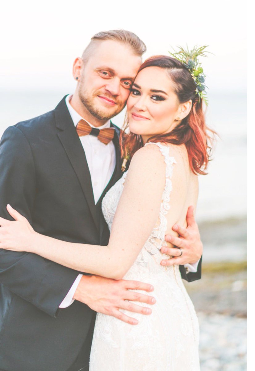 First vacation alone. The love we feel from everyone at our wedding is insane. Lucky. In love. And MARRIED AF. The day couldn’t have been more perfect. #bostondparty #married #bride #martinaliana #wedding #mexico #love 
💄💇🏻: @robharmonsworld 
👗: <a href="/VOWSbridal/">VOWS & Bridepower</a> 
📷: <a href="/callanphoto/">Shawn Callan</a>