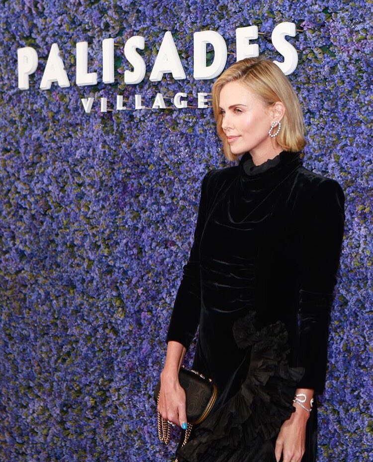 sandrascate's tweet photo. happy charlize theron day everyone https://t.co/c541sHPMNO