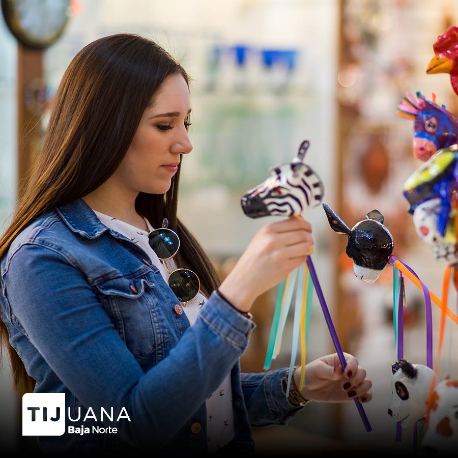 VisitTijuanaBC's tweet photo. Mientras más conozcas #Tijuana más te enamorarás de está bella ciudad 😊
inicia tu aventura en: https://t.co/UdOgAO7OWB
@BajaNorteTravel @BajaNorteMx @HealthTravelBC
#Turismo #Tourism #BajaHealth #Fun #FelizMiercoles #Mx https://t.co/vqvQgdaI2e