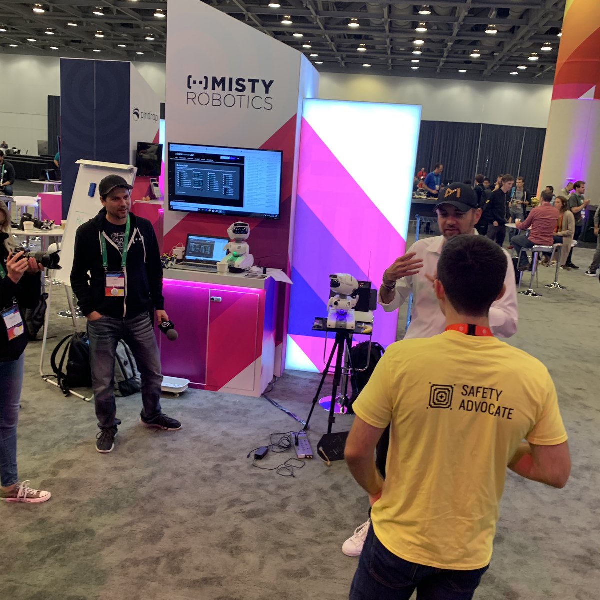 MistyRobotics's tweet image. A big thank you to @dougmckenzie for dropping by to teach Misty some of his ✨magic✨ tricks at #SIGNALconf today - People are still scratching their heads.
#MistyRobotics #programming #robot #magic #BUTHOW 🤔