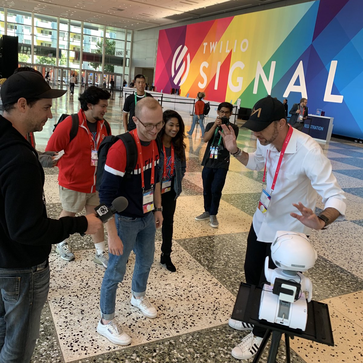 MistyRobotics's tweet image. A big thank you to @dougmckenzie for dropping by to teach Misty some of his ✨magic✨ tricks at #SIGNALconf today - People are still scratching their heads.
#MistyRobotics #programming #robot #magic #BUTHOW 🤔