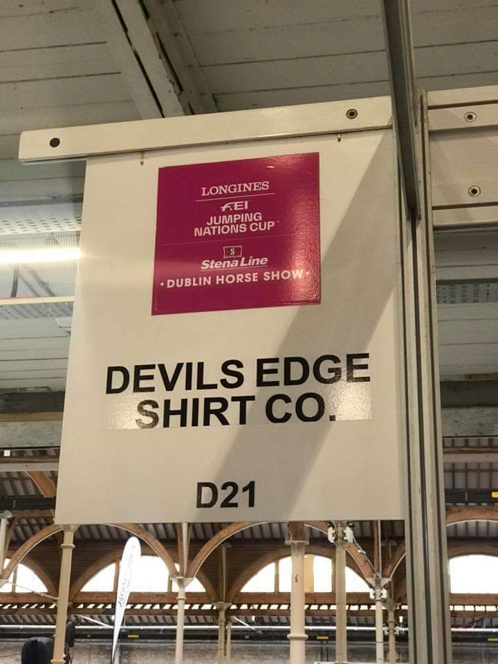Edgillwhl's tweet image. It’s the highlight of the Summer season: The Dublin Horse Show. Check out the fabulous fabrics and shirt samples on Stand D21 in the main hall. From @Devils_Edge

I love my shirts and wonderful #CustomerService. 

#StyleFromCollarToCuff
#GetASharperLook 
@DublinHorseShow