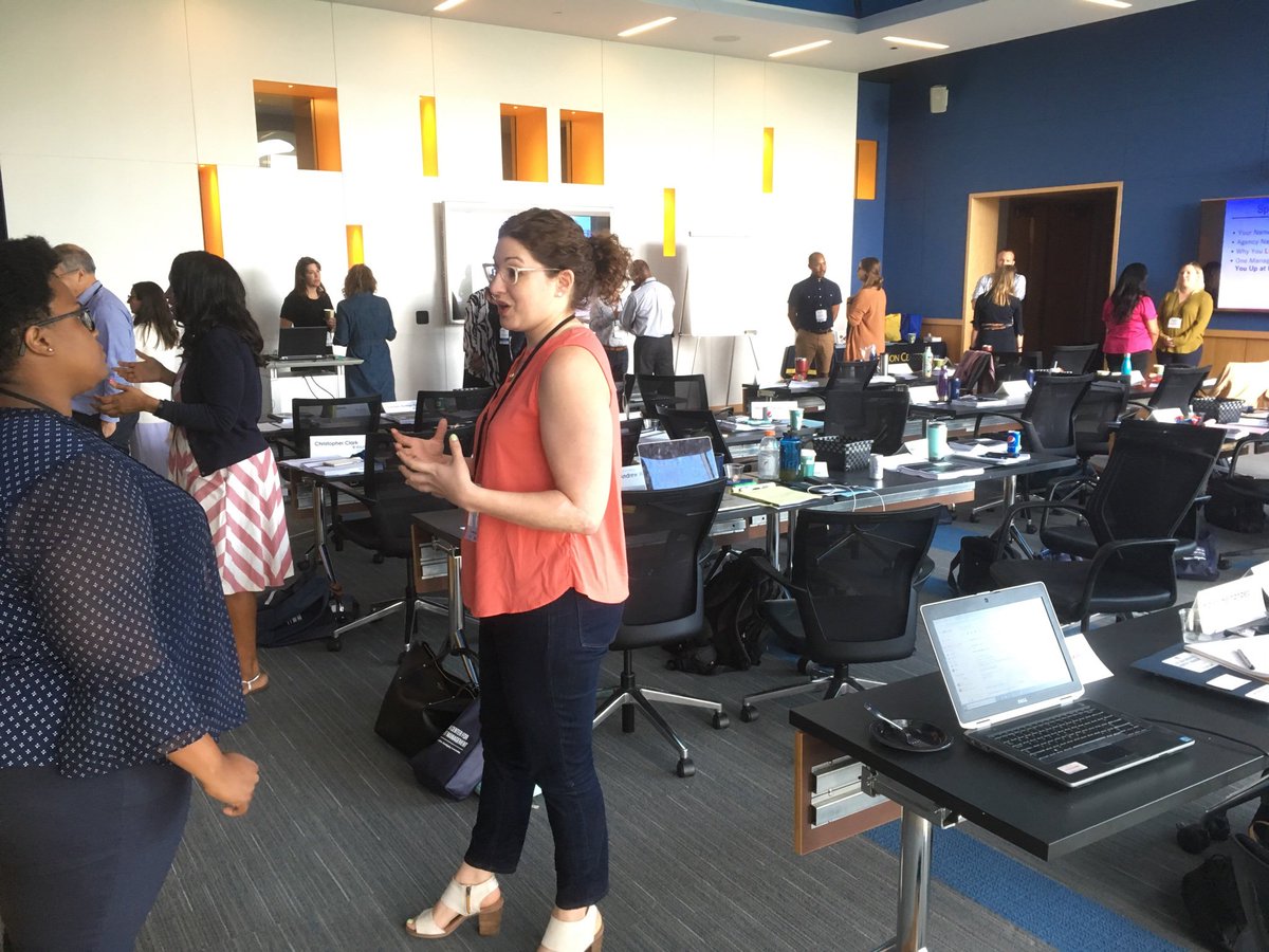 AxelsonCenter's tweet image. And now speed networking between our nonprofit leaders! #CEOBootCamp