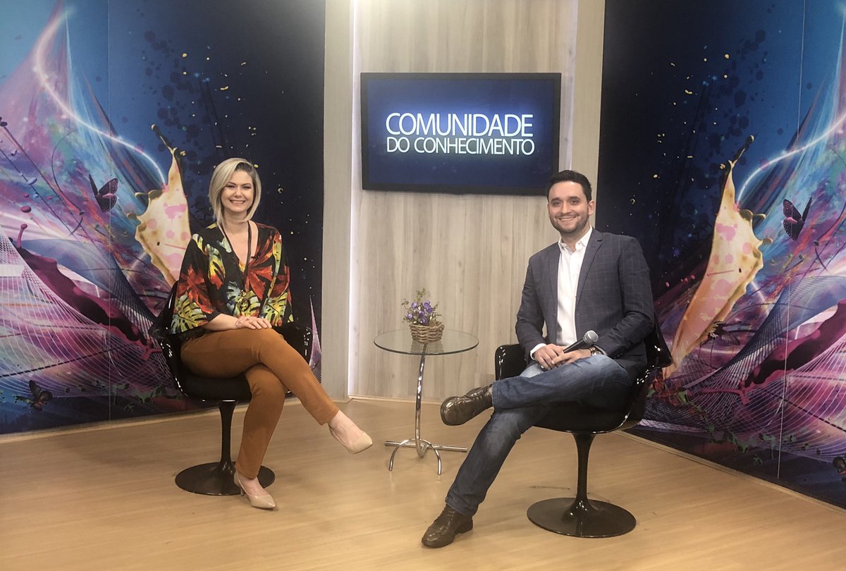 NiForastieri's tweet photo. Participação no Programa Comunidade do Conhecimento @tvunicesumar com a excelente @ElaineGuarnieri 🤩🤩 @UniCesumar @ApexBrasil #peiex #apexbrasil #unicesumar #peiexlondrina #peiexmaringa https://t.co/5euorzz6jV